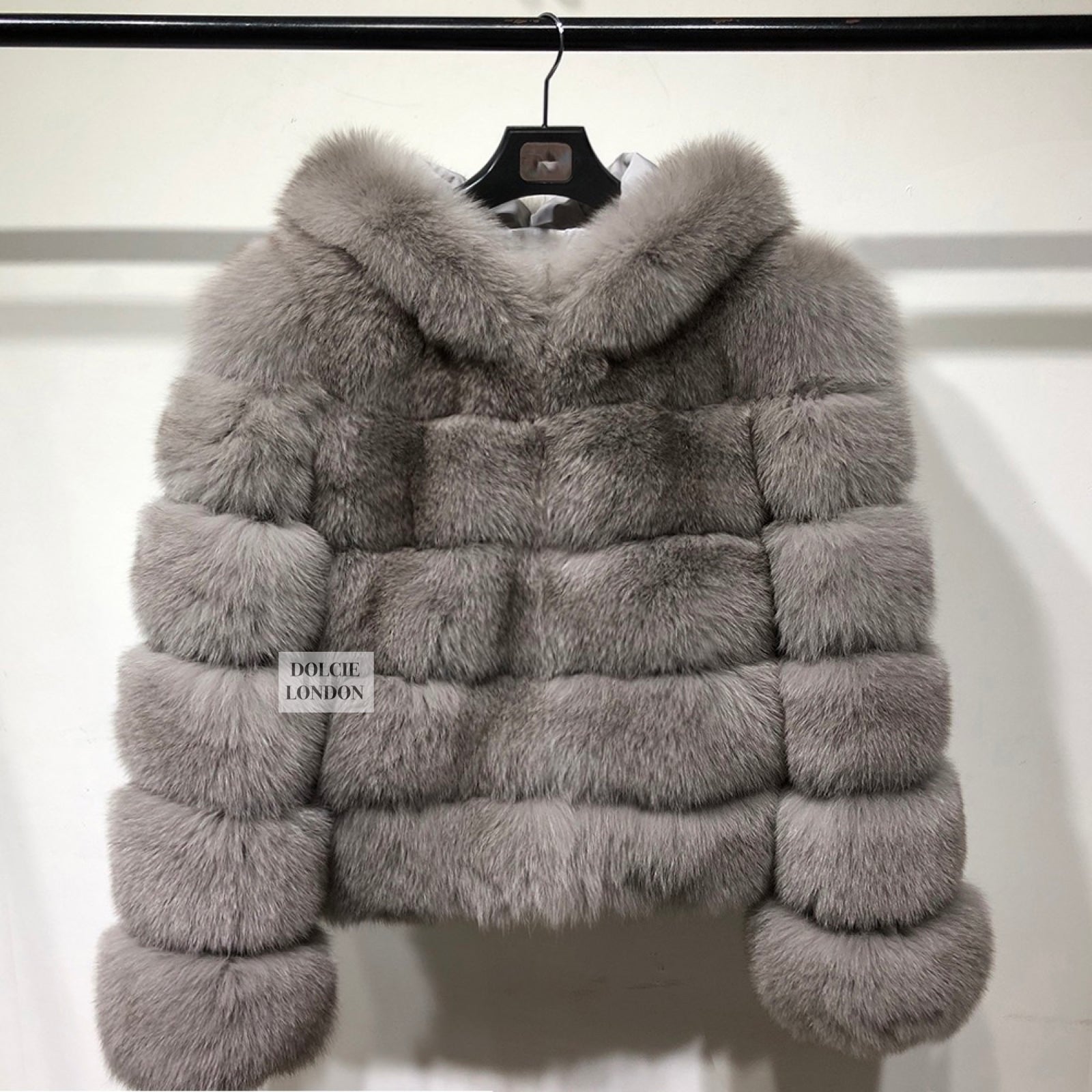 Luxurious Women's Genuine Fox Fur Hooded Cropped Winter Coat