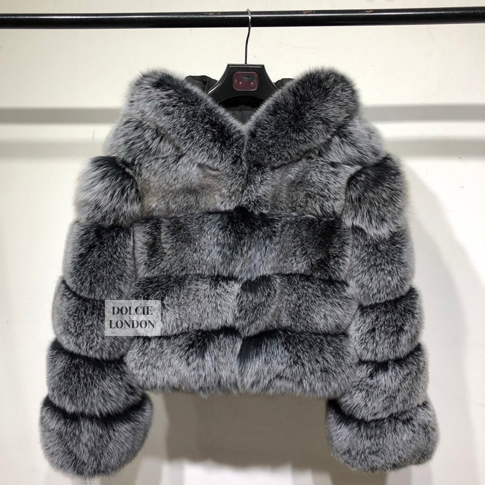 Luxurious Women's Genuine Fox Fur Hooded Cropped Winter Coat