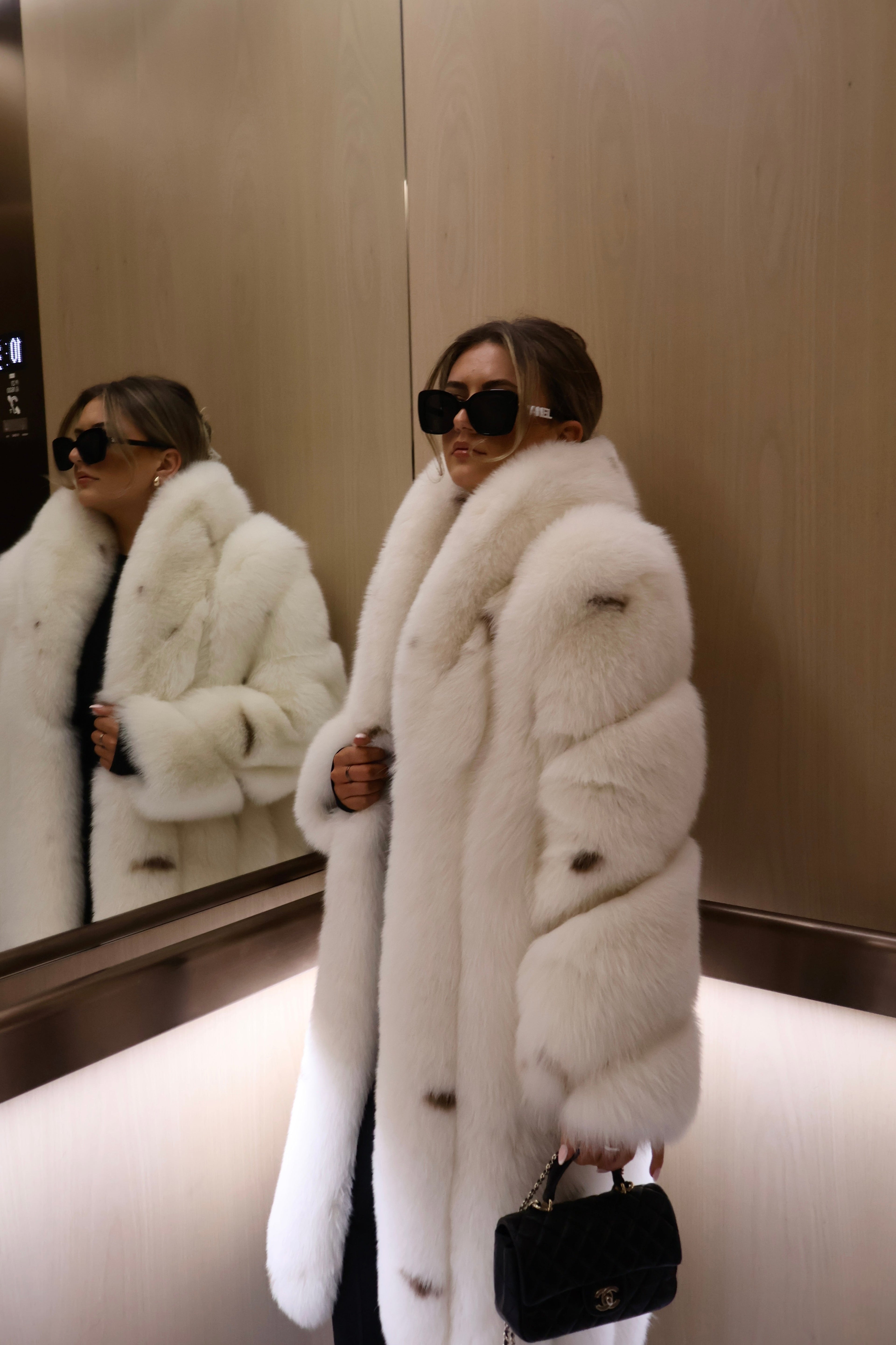 Luxurious Long Fox Fur Collar Coat with Premium Leather Lining