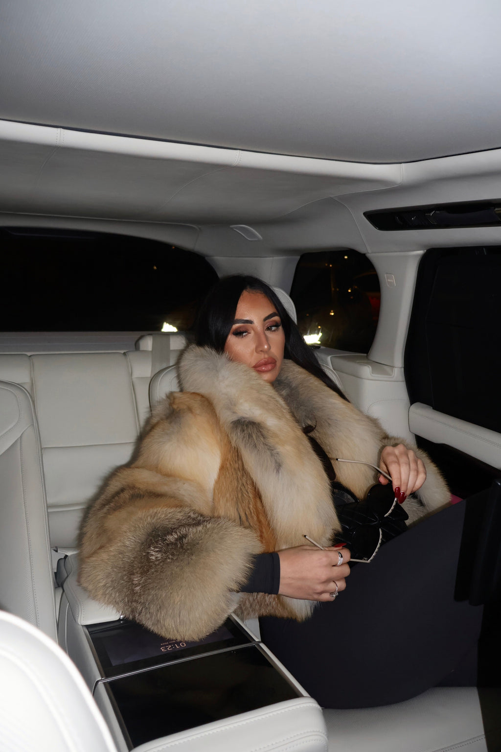 Premium Gold Island Cross Fox Fur Coat with Oversized Collar